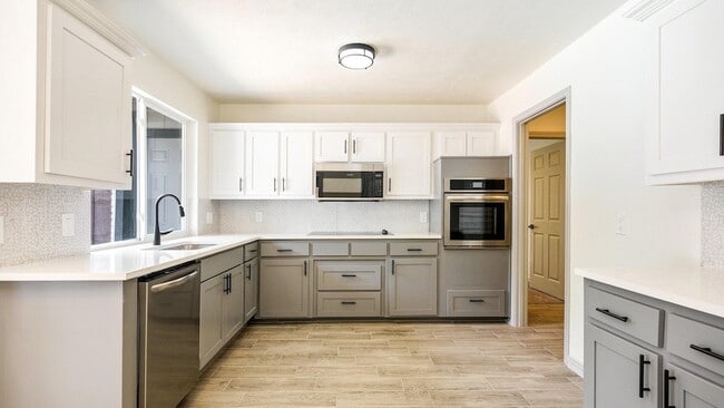 Building Photo - 2616 Ellis Ct