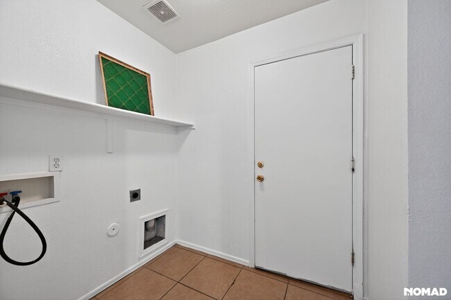 Building Photo - 2230 N 94th Ln