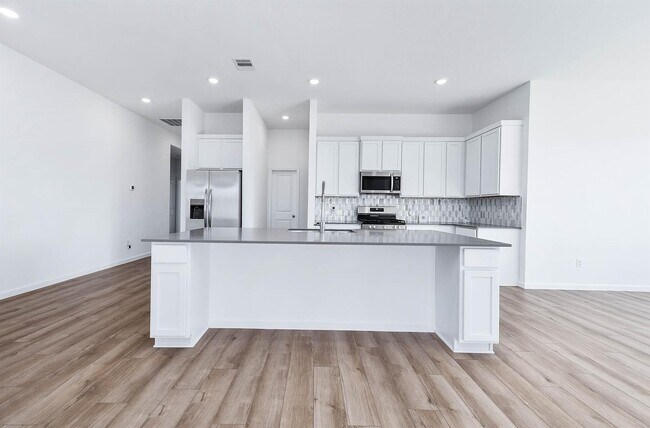 Building Photo - 453 Pace Bnd Ct