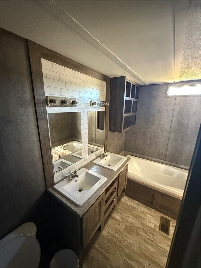 Building Photo - 239 Road 5027 Rd