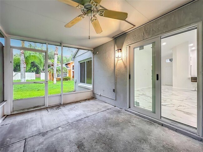 Building Photo - 11148 Pinewood Cove Ln
