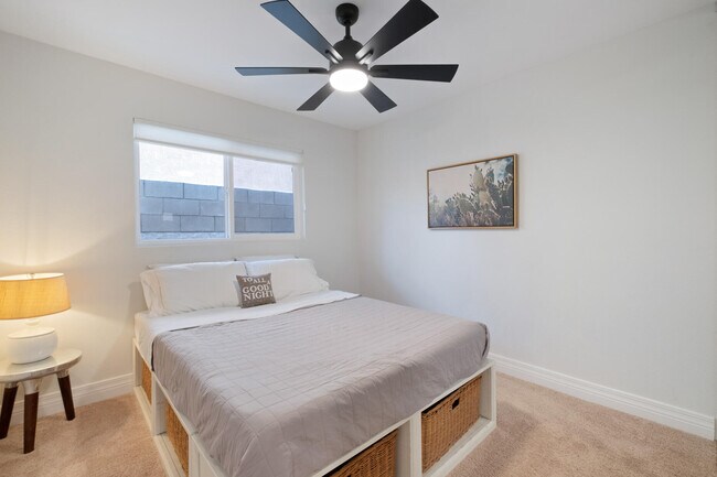Building Photo - 53560 Avenida Herrera