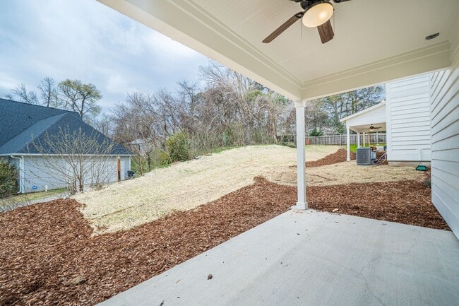 Building Photo - 1524 Cottage Grv