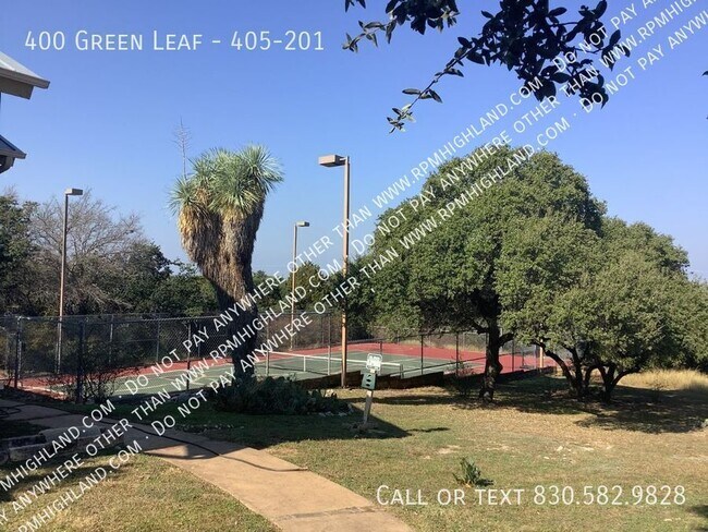 Building Photo - 400 Green Leaf