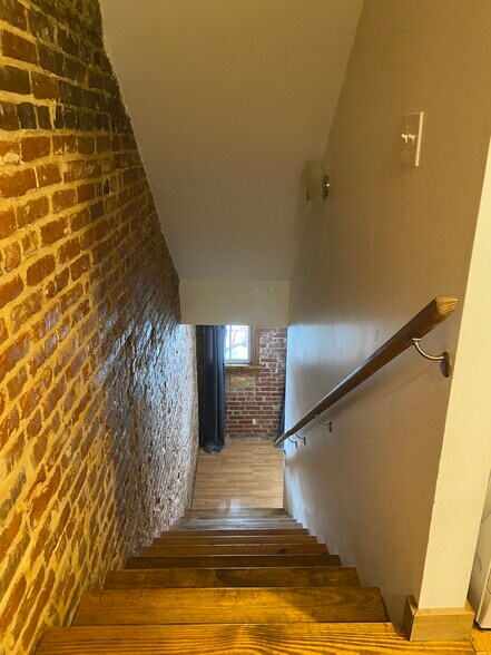 Building Photo - 1414 Washington St