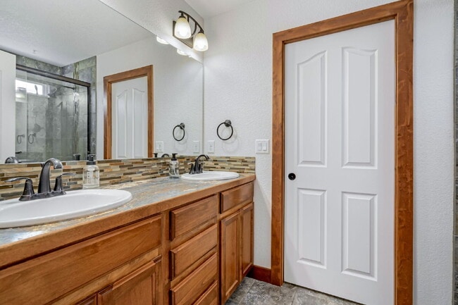 Building Photo - 3/2 Ranch Style Home in Berthoud!