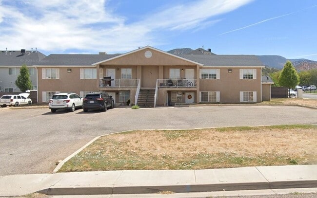 Building Photo - 1332 N 625 W