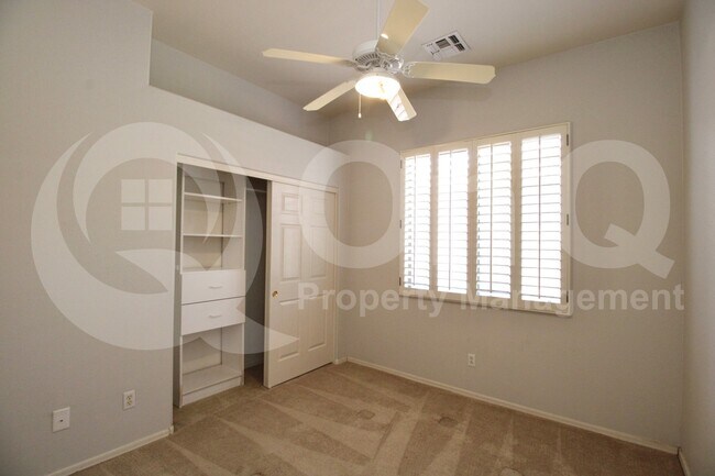 Building Photo - 1445 S Park Grove Cir