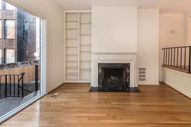 Building Photo - Available Now! Modern Row House in the Heart of Foggy Bottom with 1 Car Garage!