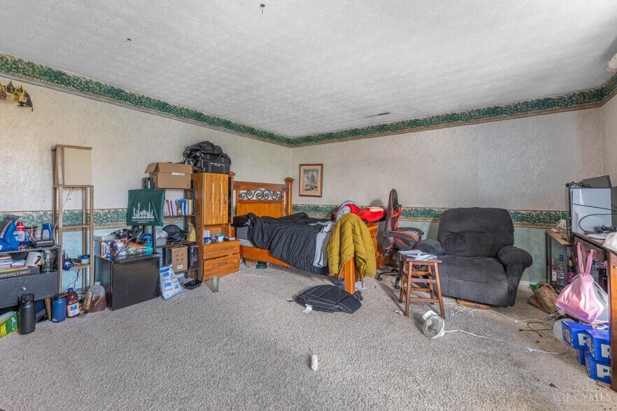 Building Photo - 5174 Hamilton Middletown Rd