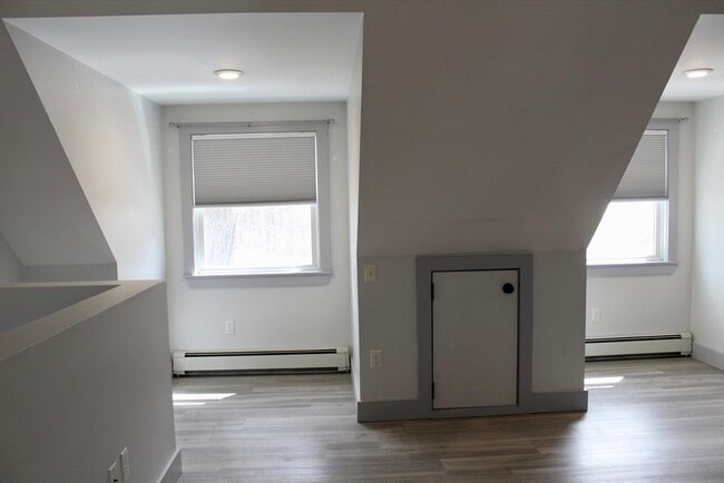 Building Photo - 44 True Rd