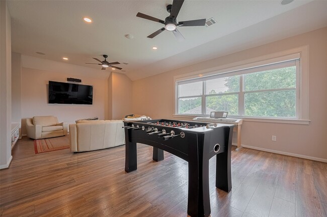 Building Photo - 11826 Legend Manor Dr