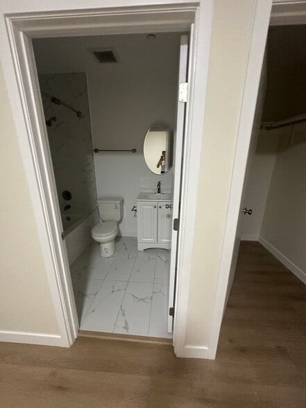 Building Photo - 314 S 8th St