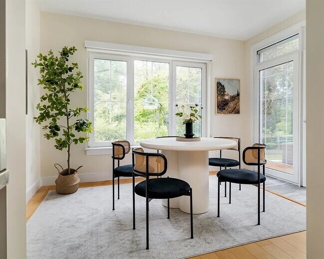 Building Photo - Designed for Modern Living