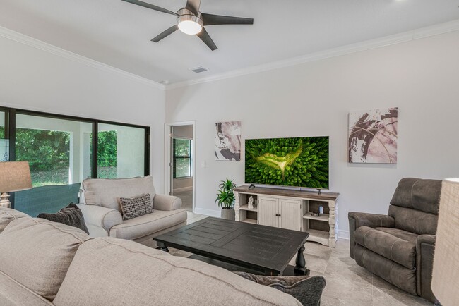 Building Photo - 2481 N Brentwood Cir