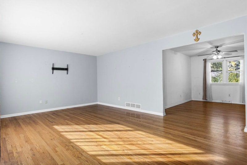 Building Photo - 4012 Highcrest Rd