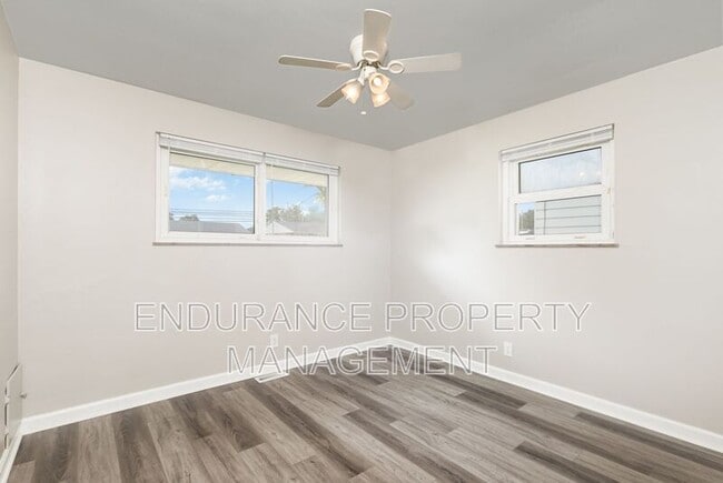 Building Photo - 455 Rockford Dr