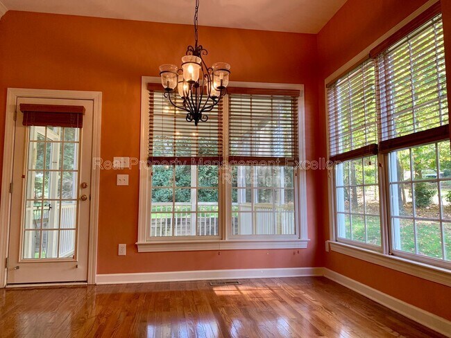 Building Photo - 411 Hogan Woods Cir