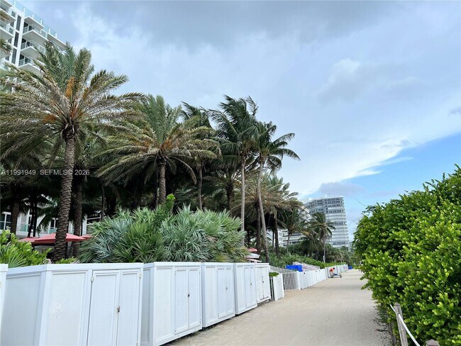 Building Photo - 9172 Collins Ave