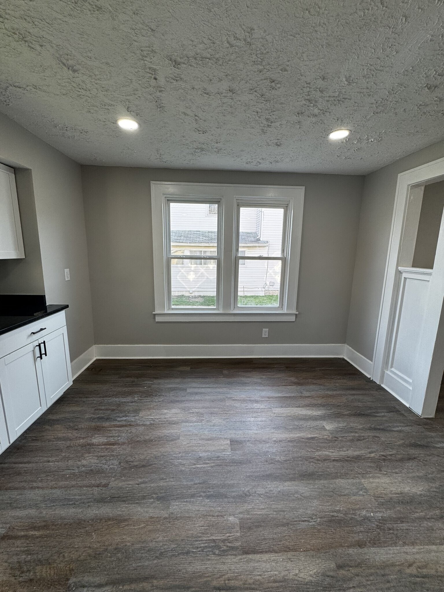 Building Photo - 120 W Brown Ave