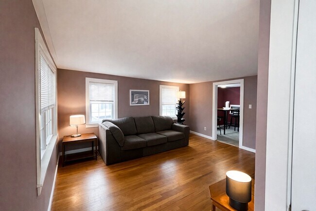 Building Photo - 30 Brookhaven Rd