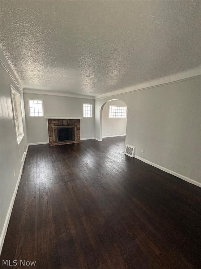 Building Photo - 18603 Arrowhead Ave
