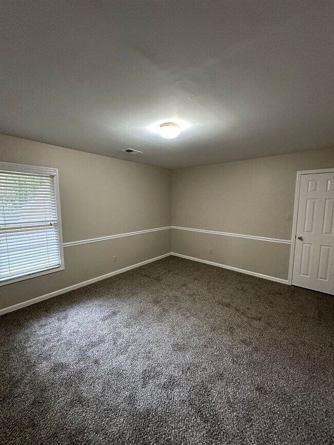 Building Photo - 1959 Dartford Cove