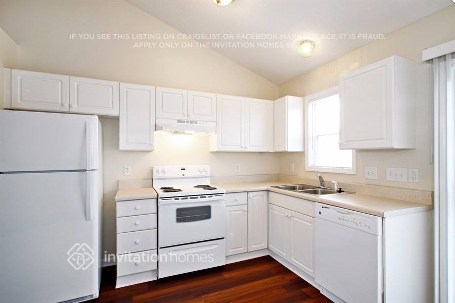 Building Photo - 1204 Moore's Creek Dr