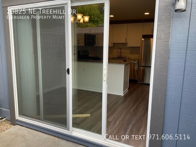 Building Photo - 23825 NE Treehill Dr