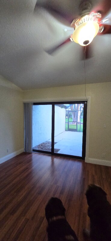 Building Photo - 22614 Vistawood Way