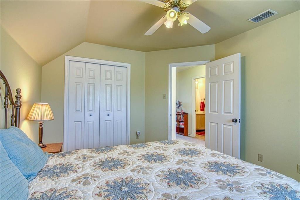 Building Photo - 714 Saint Lucy Dr