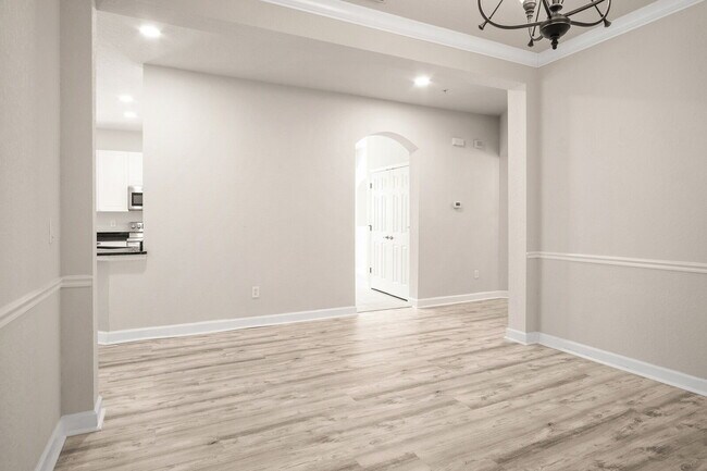 Building Photo - Beautiful Palencia Condo Available for Rent