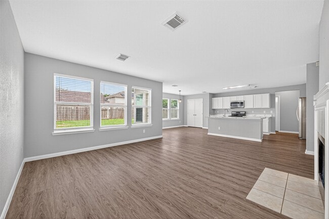 Building Photo - 15826 Kings Cypress Ln