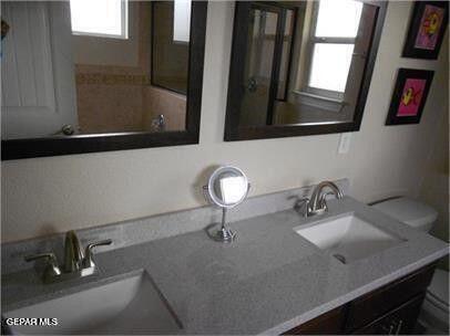 Building Photo - 5429 Francisco Roque Dr