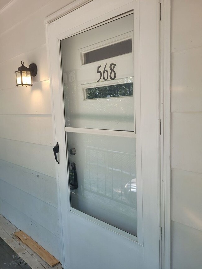 Building Photo - 1 Bedroom 1 Bathroom Apartment near Hamilt...