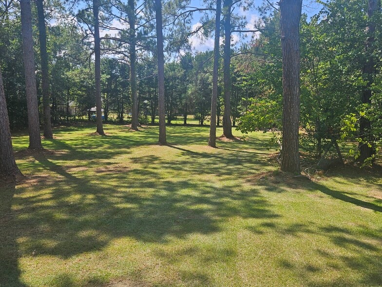 Building Photo - 202 Dunaway Dr