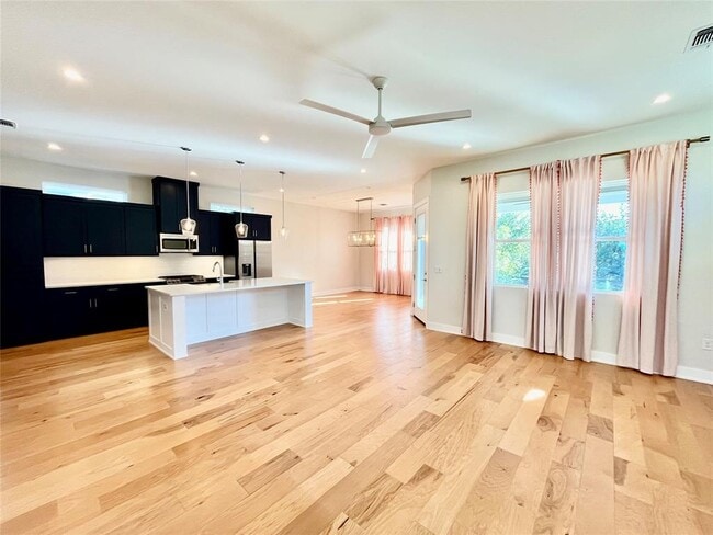 Building Photo - 6405 Keegans Dr