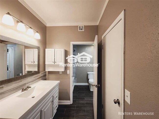 Building Photo - NEW Fully Renovated/ UPGRADED condo. 1 Bed...