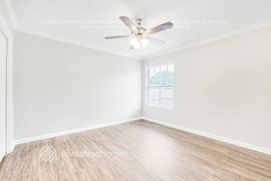 Building Photo - 8250 Rocky Creek Dr