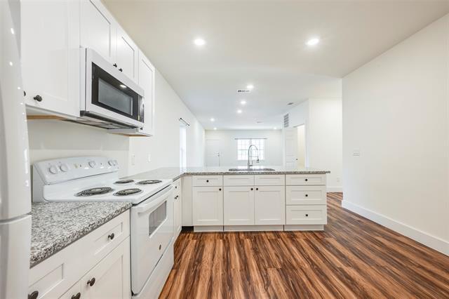 Building Photo - 3525 Herrling St