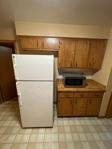 1st Fl. Kitchen - 1427 W Lexington St