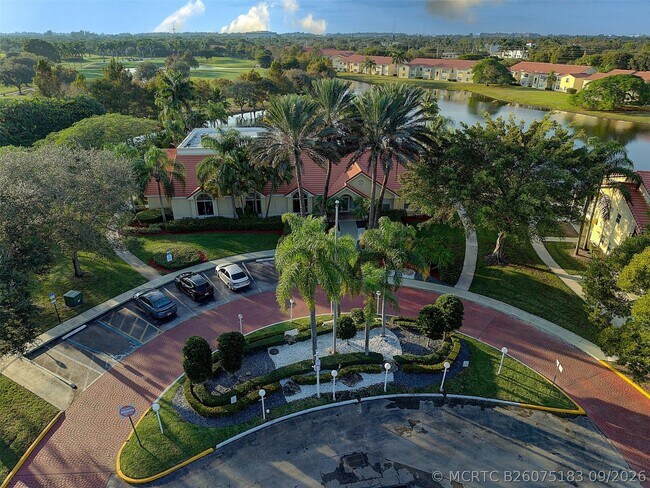 Building Photo - 12730 Vista Isles Dr