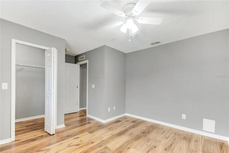 Building Photo - 1007 Butterfly Blvd