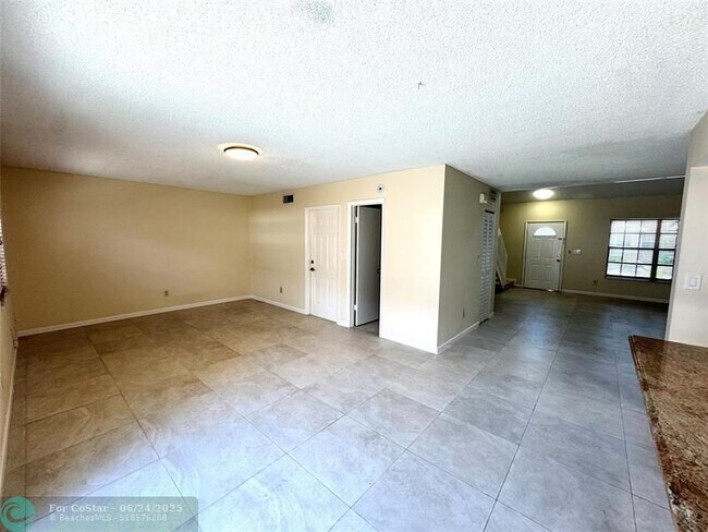Building Photo - 12159 SW 52nd Ct