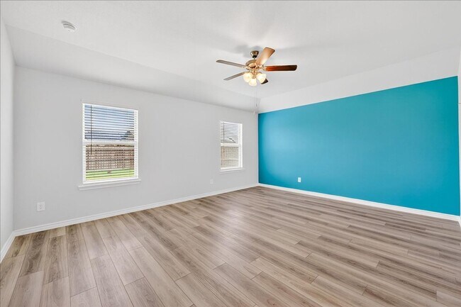 Building Photo - 7938 Rancho Vista Blvd E