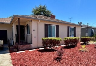 Building Photo - 1254 Lillian Ave