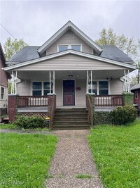 Building Photo - 12818 Beachwood Ave