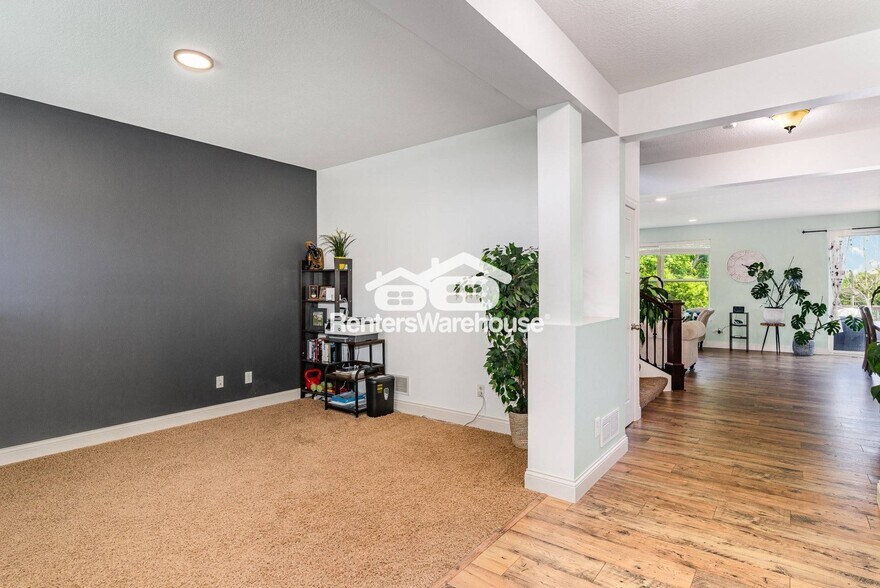 Building Photo - 17582 Gerdine Path