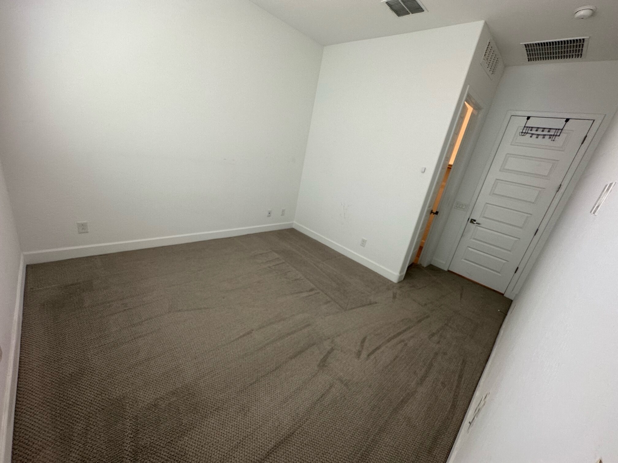 Building Photo - 6219 S 25th Pl