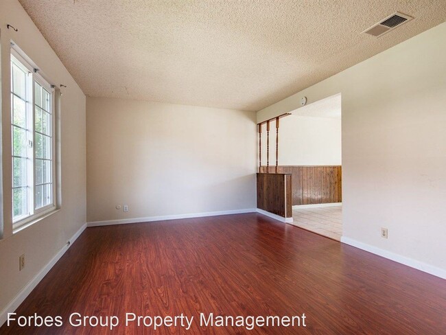 Building Photo - 3 br, 1.5 bath Apartment - 407 Don Carlos Ct